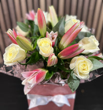 Load image into Gallery viewer, Rose &amp; Lily Hand-tied
