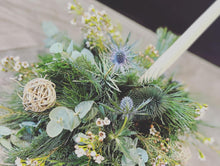 Load image into Gallery viewer, Christmas Centre Piece
