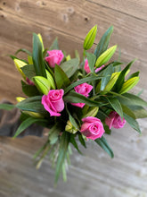 Load image into Gallery viewer, Rose &amp; Lily Hand-tied
