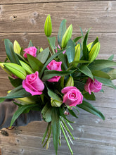Load image into Gallery viewer, Rose &amp; Lily Hand-tied
